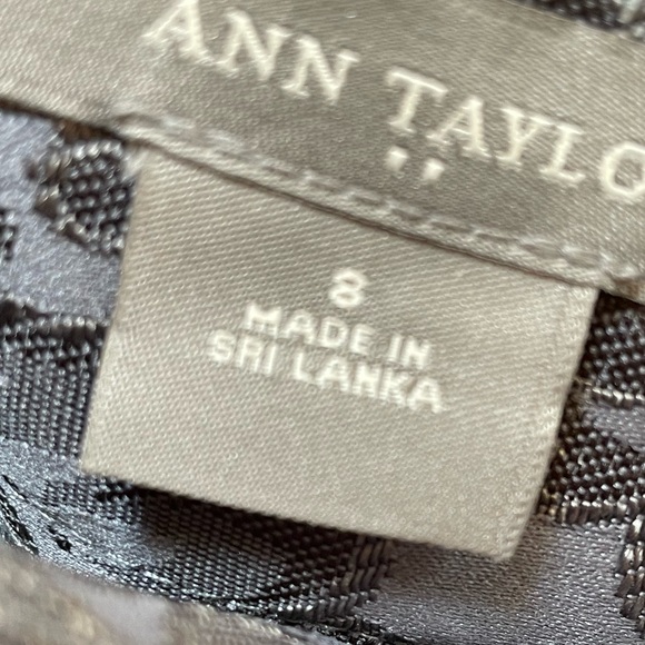 Ann Taylor A line gray-blue paisley pattern skirt. Lined - Picture 3 of 3